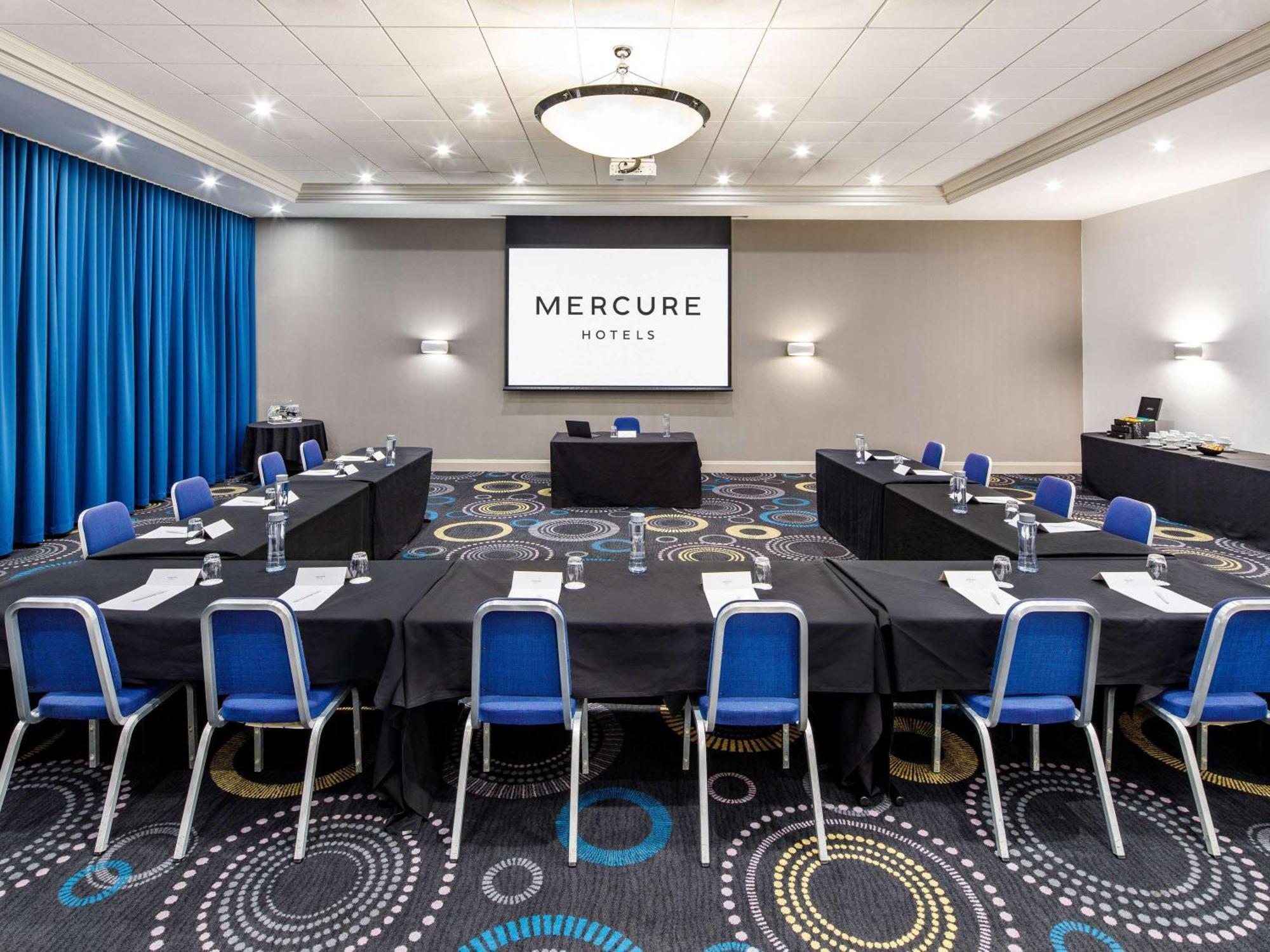 Mercure Telford Centre Hotel Ngoại thất bức ảnh