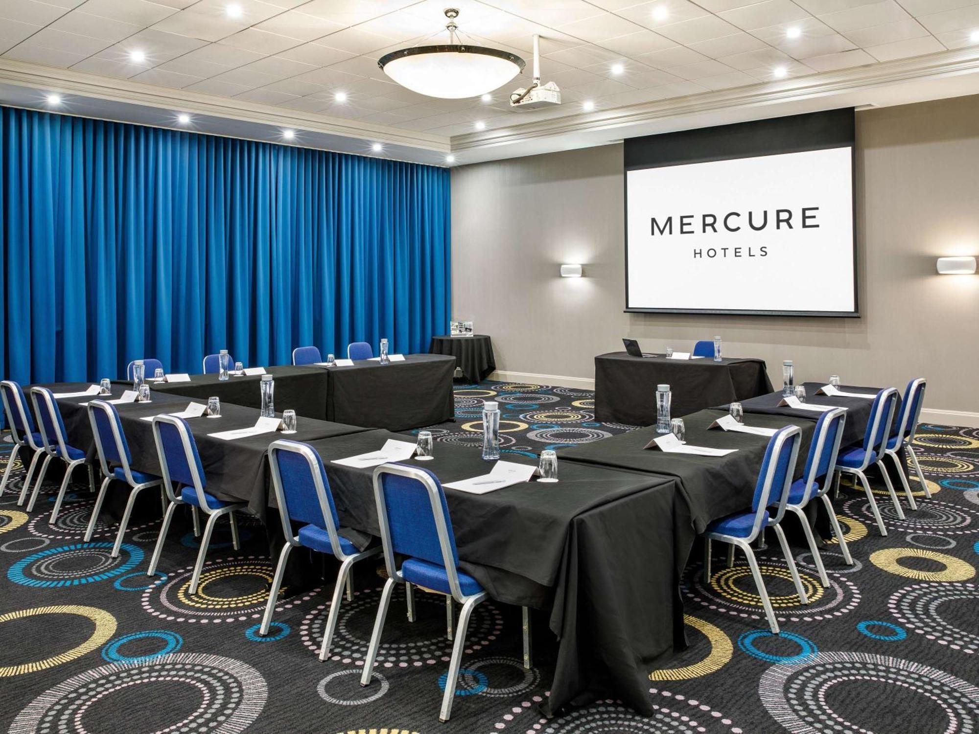 Mercure Telford Centre Hotel Ngoại thất bức ảnh